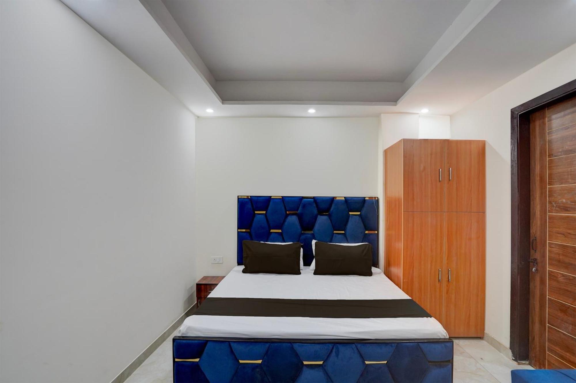 Hotel O R.N Residency Hotel Ghaziabad Exterior foto
